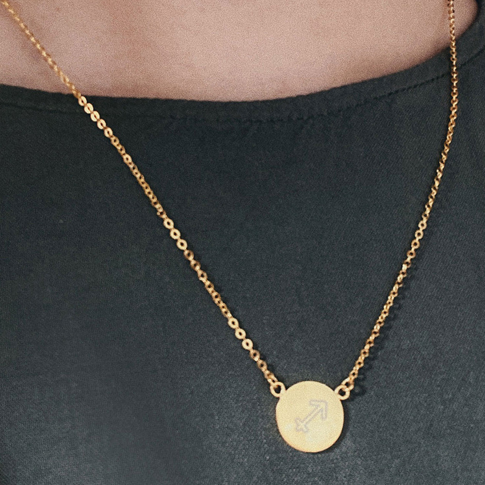 Zodiac Medallion Necklace - LOULOUROSE
