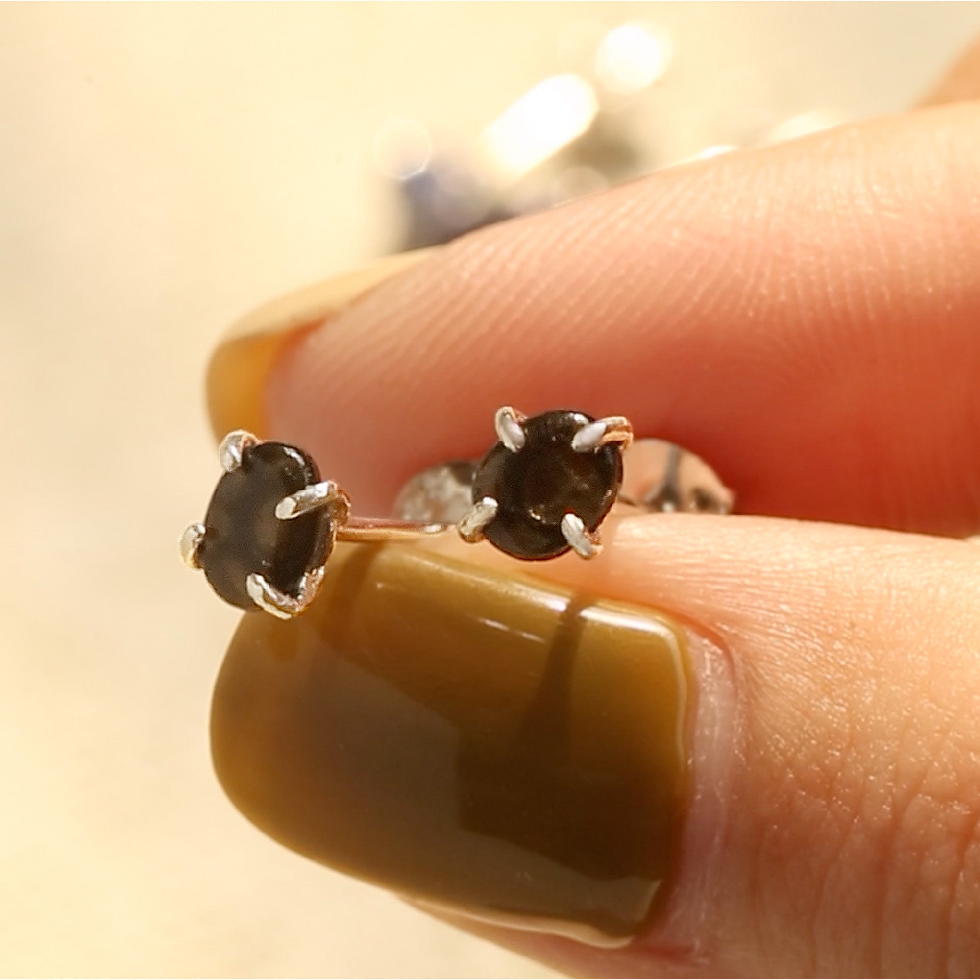 Obsidian stud earrings deals