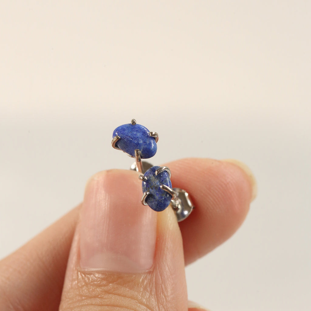 Raw Lapis Lazuli Stud Earrings - LOULOUROSE