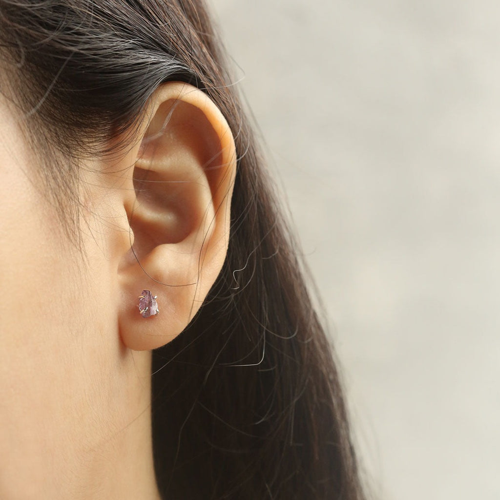 Raw Amethyst Stud Earrings - LOULOUROSE