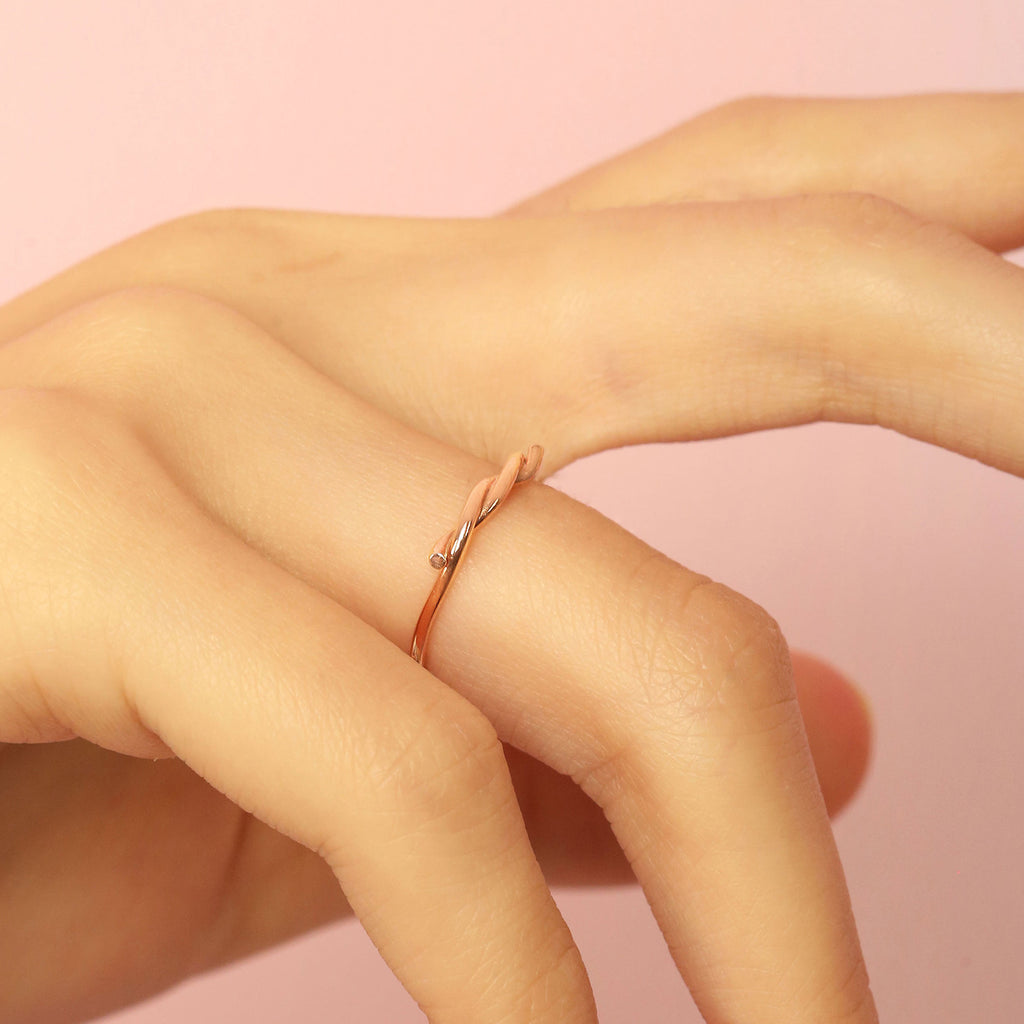 Knotted Thread Ring - LOULOUROSE