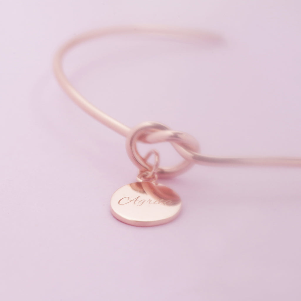 Knotted Heart Charm Bracelet - LOULOUROSE
