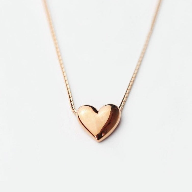 Tiny Heart Necklace - LOULOUROSE